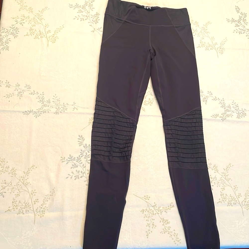 Navy blue workout leggings